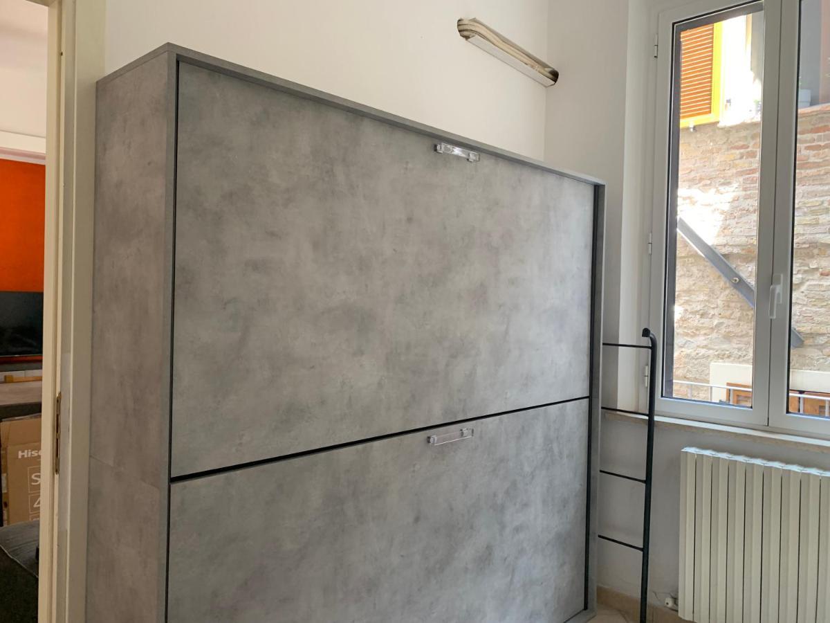 Casa Tangerina Apartment Pesaro Luaran gambar