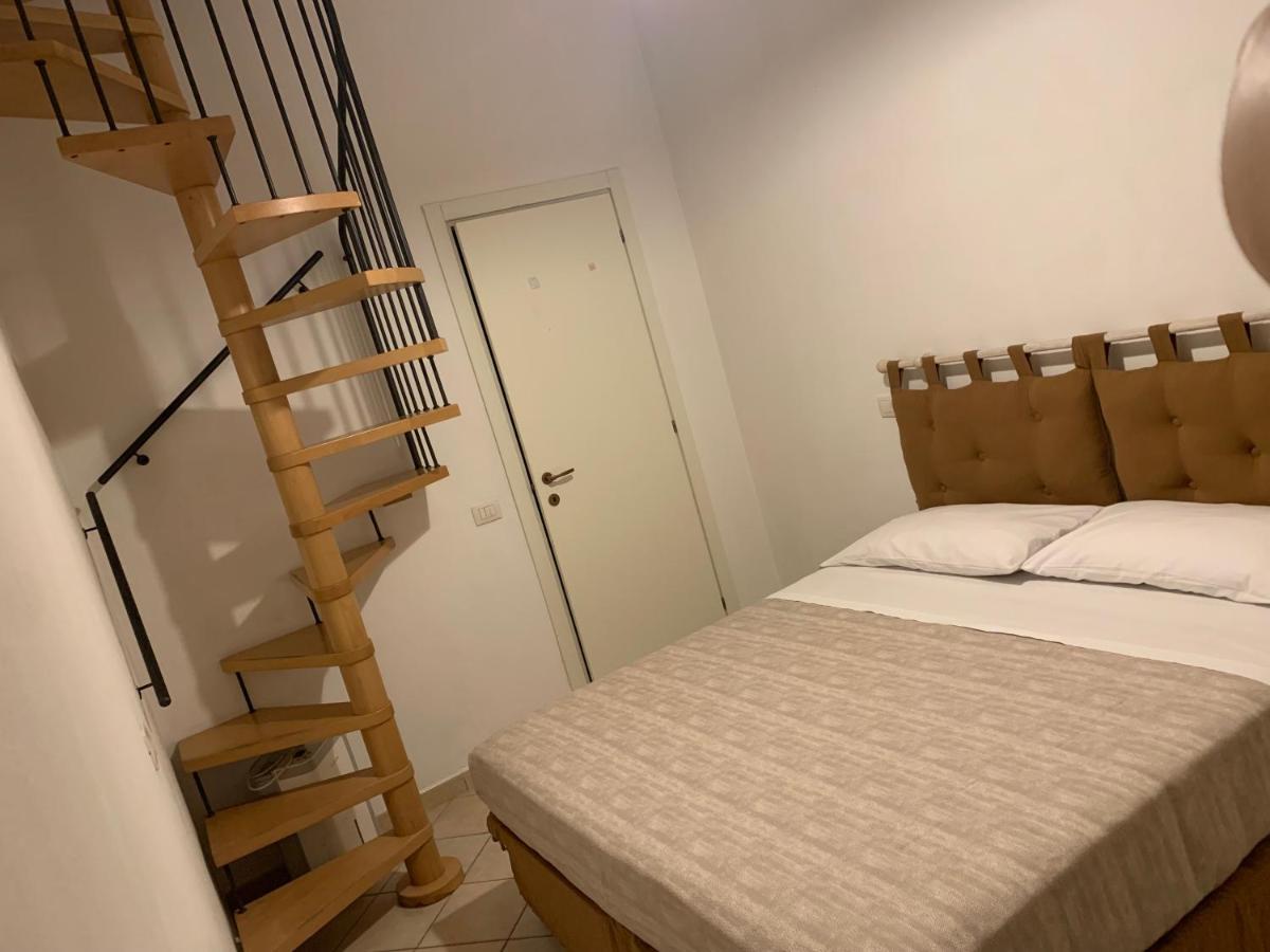 Casa Tangerina Apartment Pesaro Luaran gambar